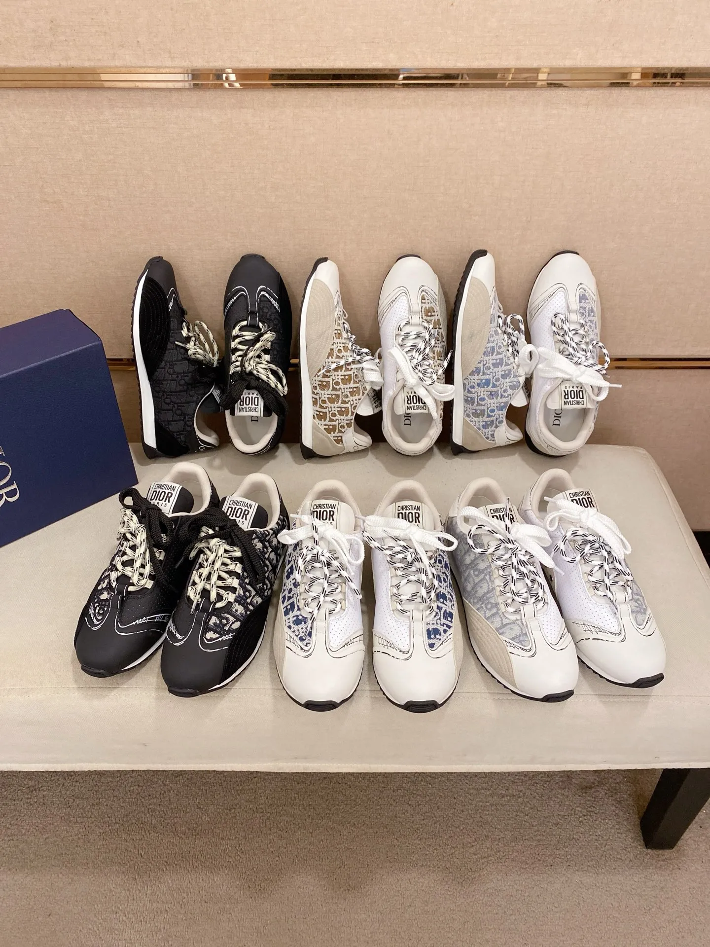 Men's shoes💰: 500💰Couple style💏 [Dior·Dior] New casual sports style men's shoes, new spring and summer design, perfect workmanship, lace-up lazy style to create wardrobe quality, upper: imported first-layer cowhide, mesh breathable lining soft and comfortable, ultra-light TPU wear-resistant outsole, simple, versatile fashion men's shoes, excellent color code number 35--44. (45,46 customized items are not returnable or exchangeable)